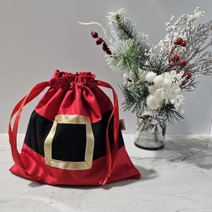 Christmas theme fabric pull string bag, plaid print pull string bag.