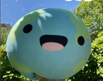 地球ぬいぐるみ