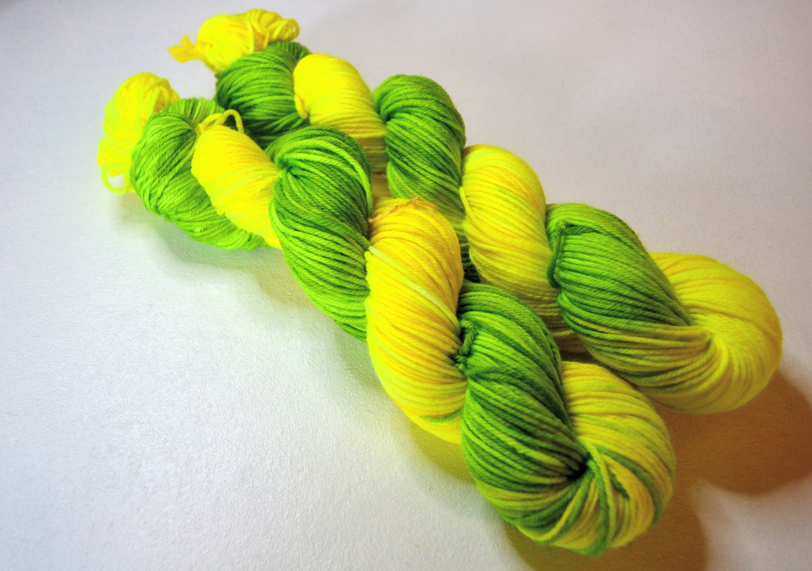 Lemon & Lime DK 100g Hand-dyed Yarn knitting gift crochet | Etsy