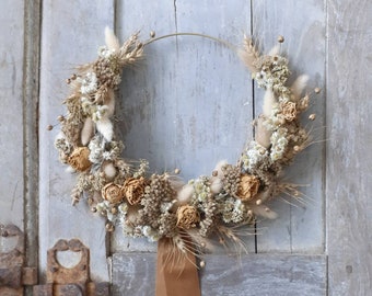 Ghirlanda decorativa di fiori secchi realizzata a mano nei toni del beige e crema - Morbidezza - Country - Natura - Boho