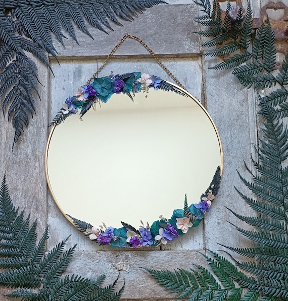 Miroir rond orné de fleurs séchées et stabilisées | Miroir personnalisable | Cadeau unique personnalisable | Décoration fleurs séchées
