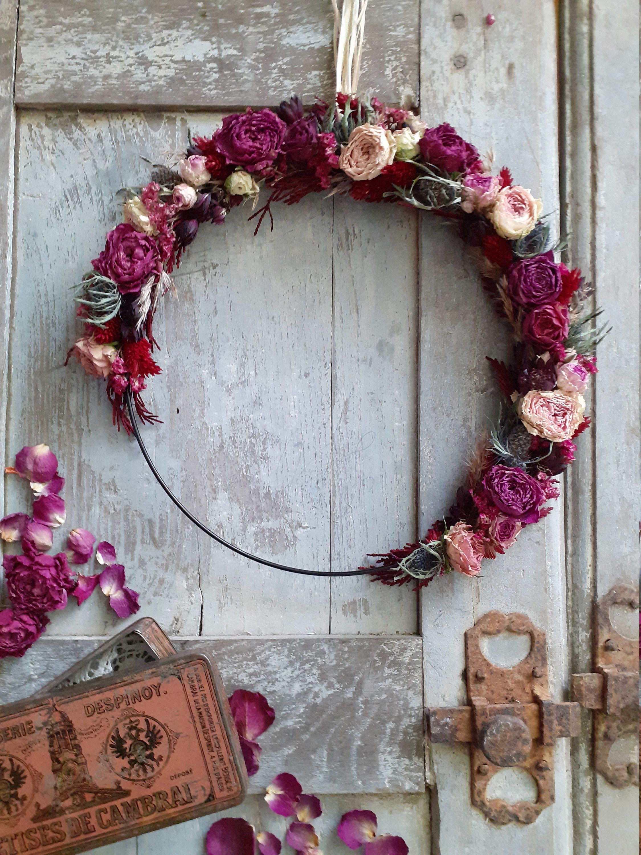 Couronne de Fleurs Séchées Réalisée à La Main Inspiration Nature Morte - Douce Vintage Romantique Bo