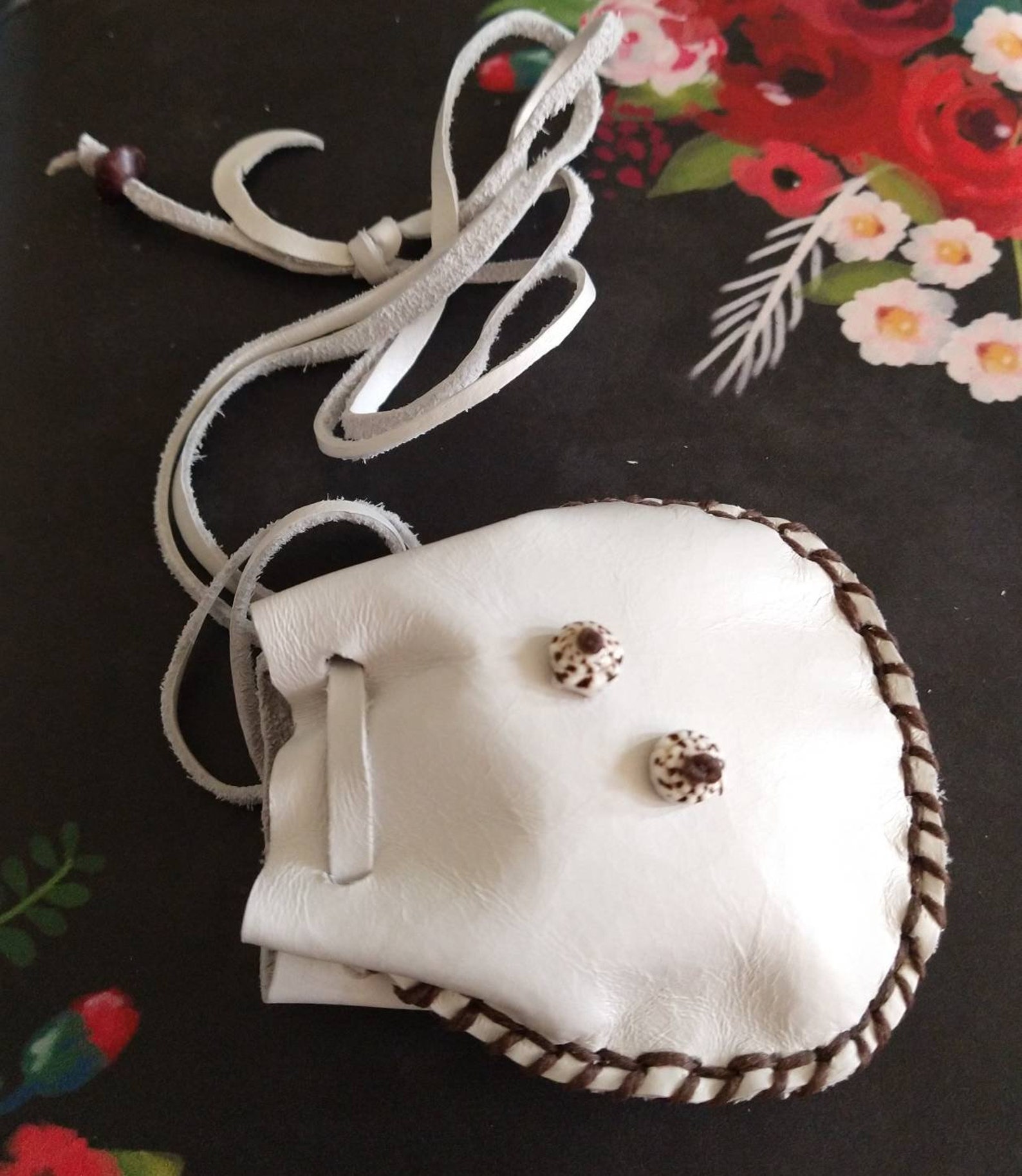 Necklace White Leather Pouch Classic Etsy.de