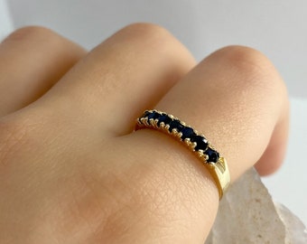 Unique Gold Sapphire Wedding Band, Womens Wedding Band, Womens Sapphire Ring, Gold Sapphire Ring, Blue Sapphire Ring, Sapphire Jewelry