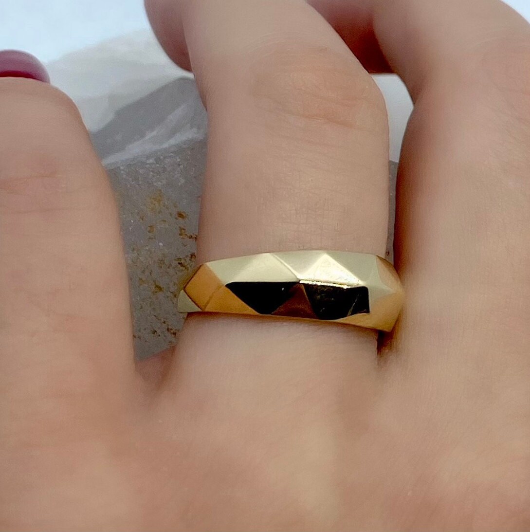 14K Solid Gold Bold Ring, Gold Pattern Ring, Diamond Cut Gold Ring, Mirrors Design Ring, 14K Solid Gold Statement Ring, Dainty Gold Jewelry 14K Solid Gold Bold Ring, Gold Pattern Ring, Diamond Cut Gold Ring, Mirrors Design Ring, 14K Solid Gold Statement Ring, Dainty Gold Jewelry