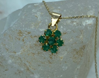 14 k Solid Gold Smaragd Stein Anhänger Halskette - echte Edelstein kleine Anhänger Halskette - zarte Edelstein Halskette - kleine Halskette Geschenk