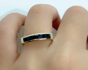 Sapphire Gold Band - Sapphire Ring Vintage - Sapphire Vintage - Sapphire Ring Gold - Vintage Sapphire Ring - Blue Sapphire Ring - Gift