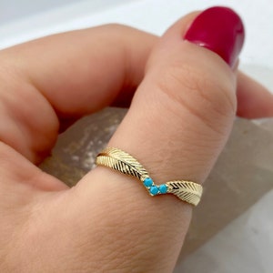 14K Gold Thumb Feather Ring, Thin Gold Bird Feather Ring, Delicate Stacking Gold Ring, Turquoise Feather Ring, Minimalist Feather Ring