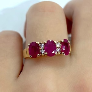 Bague rubis or - bague rubis vintage - bague rubis or - bague rubis rouge - bague rubis naturel - bague rubis pierres précieuses - bijoux vintage en or image 2