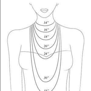 Pu&ograve; includere: Diagramma che mostra diverse lunghezze di collana su un manichino, che vanno da 14 pollici a 33 pollici.
