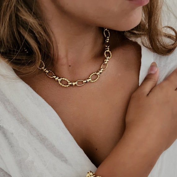 Buy Heart Chunky Chain Necklace, Heart Pendant, Statement Necklace, Gold  Chain Necklace, Silver Chain, Chunky Gold Necklace Chain Choker Online in  India - Etsy