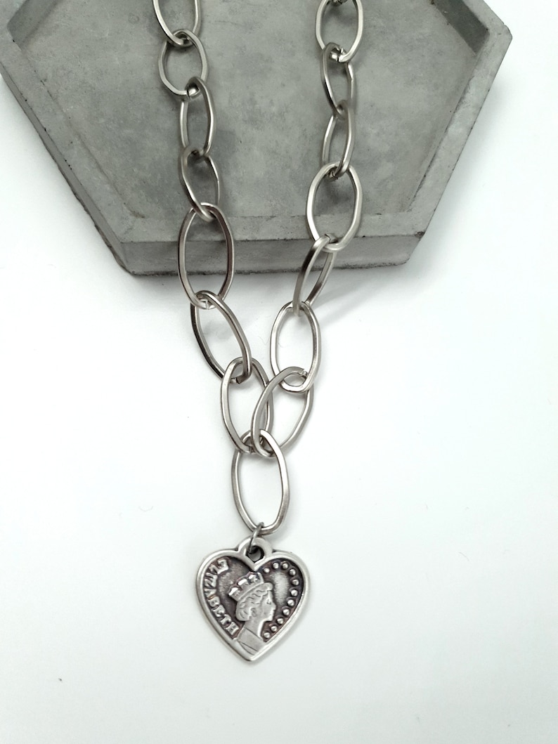 Chunky Heart Necklace Heart Coin Chunky Necklace, Chunky Silver Choker Chunky Silver Heart Pendant Necklace Silver Link Chain Choker