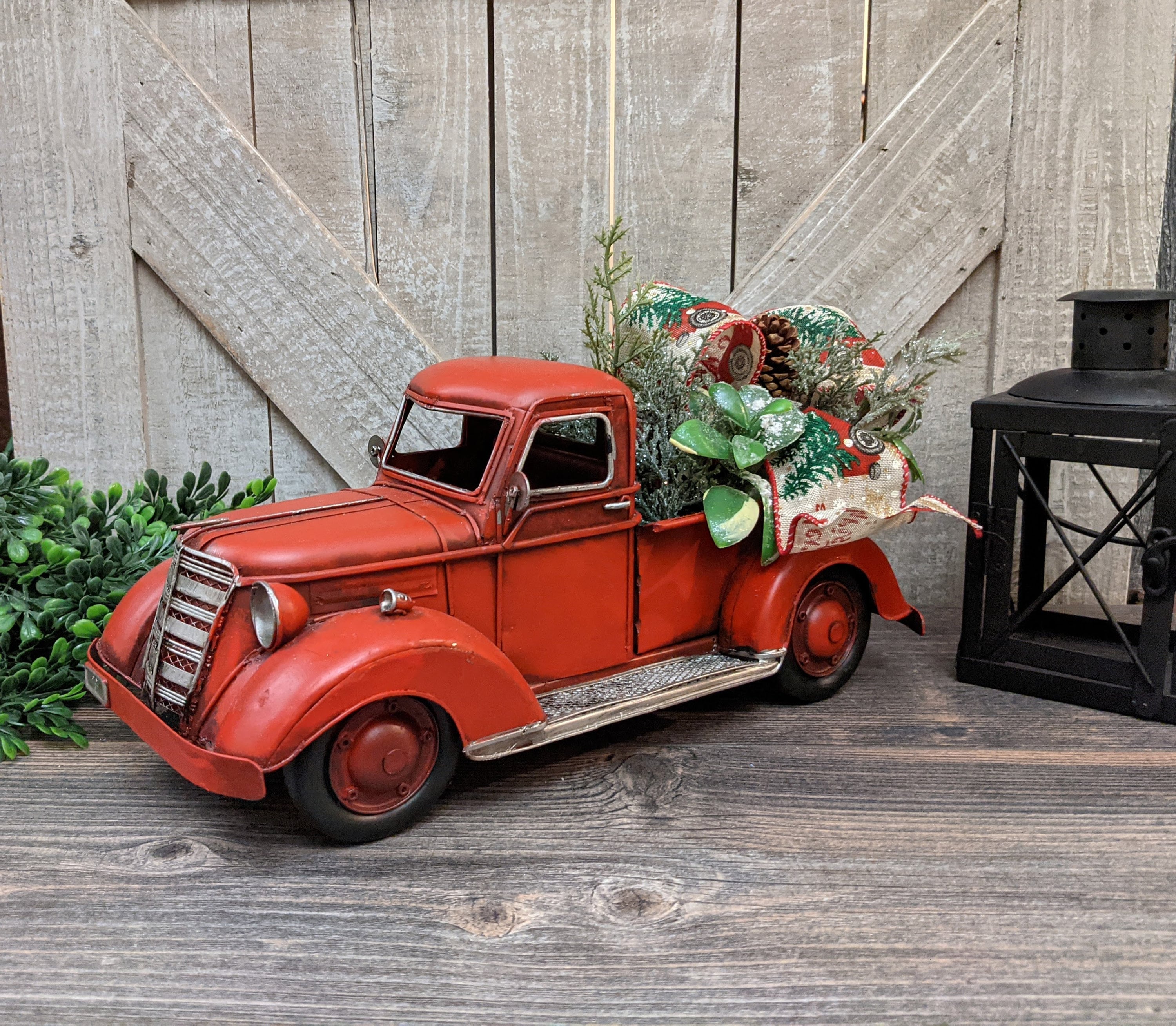 Red Vintage Metal Truck Farmhouse Christmas Bow Rustic Decoration Gift