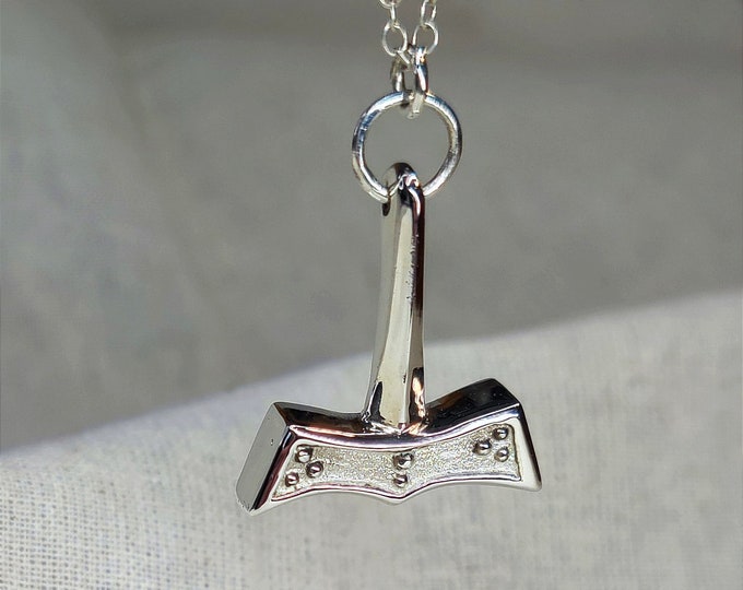Marvel Thor Hammer Mjolnir Pendant