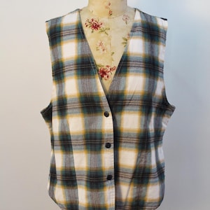 Vintage 1990s Plaid Cotton Button Fown Vest- Size Large