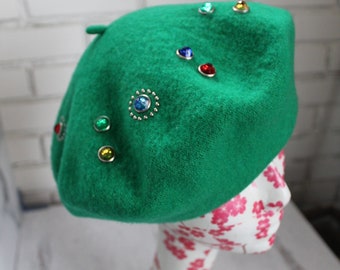 Vintage 1980s Green Bedazzled Wool Beret