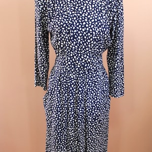 Vintage 1980s azul marino punto impresión Dolman manga vestido- tamaño mediano