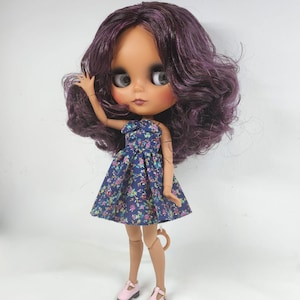 Puppe Blythe Gelenkkörper Nackt kurze schwarz-lila Haare mit Strähnchen