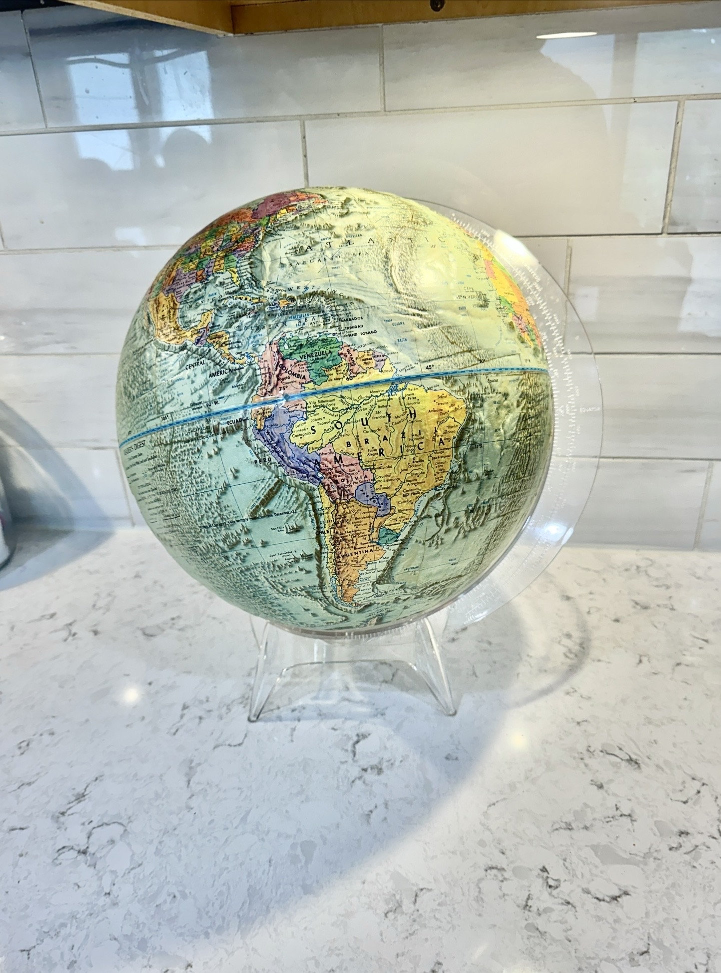 Vintage Readers Digest Globe, 1973 the Nations of the World With