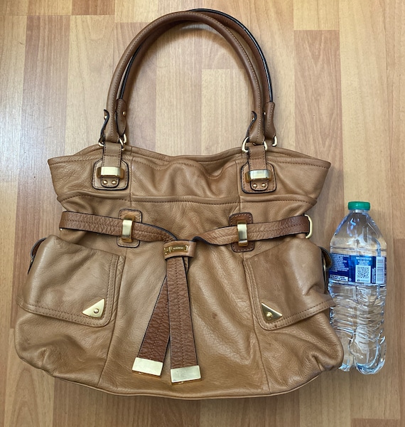 B Makowsky Leather Shoulder Bag Soft Tan Brown | Bags, Leather shoulder bag,  Brown leather purses