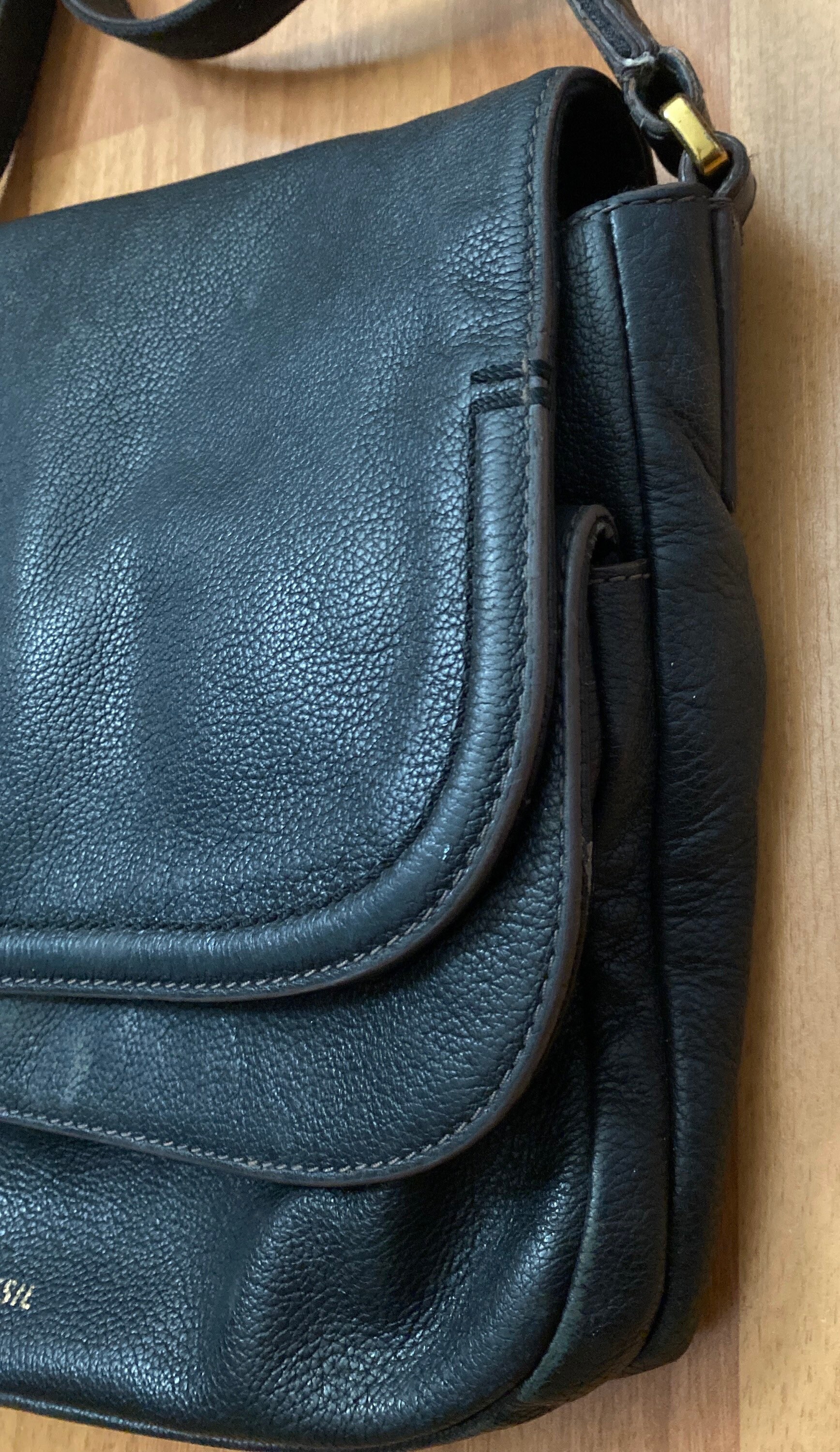 Vintage Rare Find Fossil Peyton Black Leather Double Flap Crossbody Purse