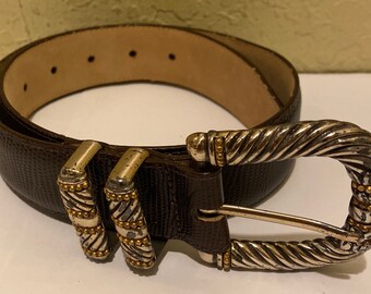 Vintage 90s Brighton Women’s Brown Leather Western Croc Embossed Belt and Silver Metal Buckle Belt Size S