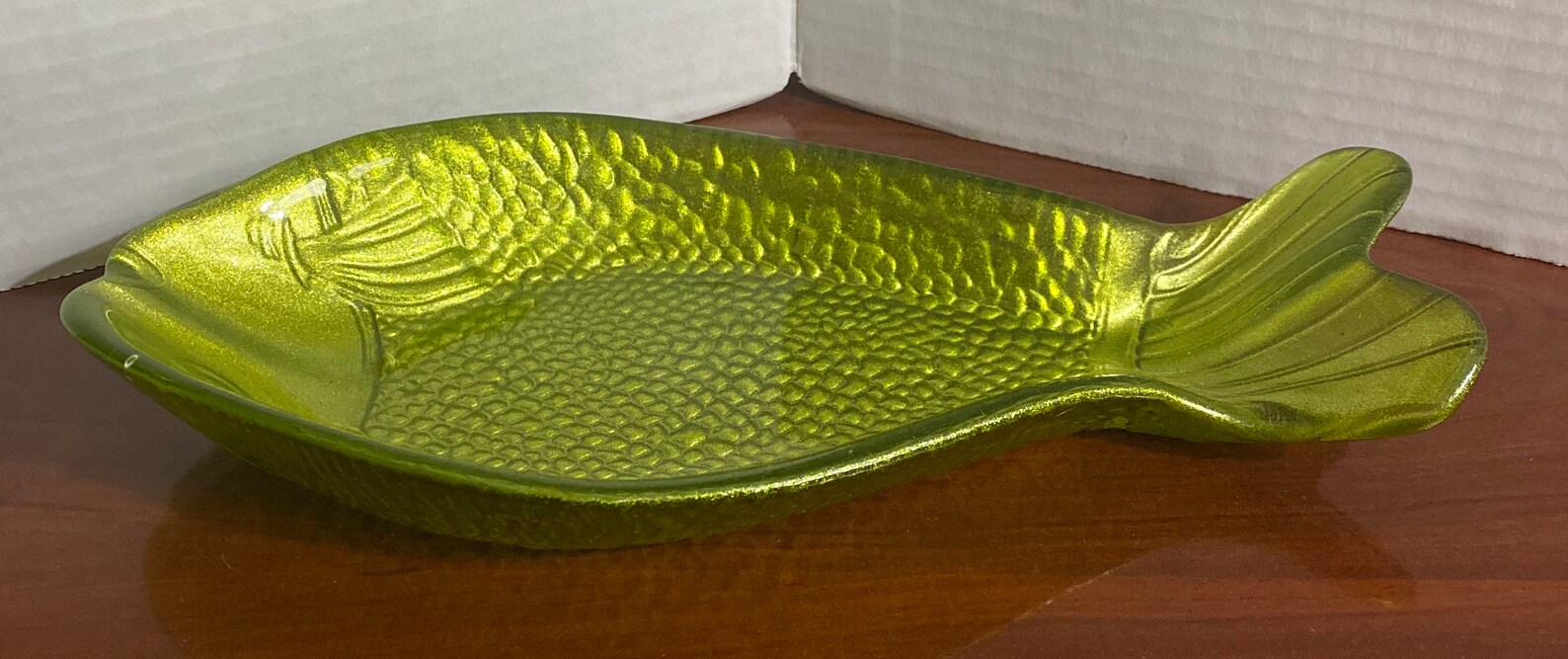 Vintage Beautiful Metallic Green Glass 10 Fish Dish Bowl Home Etsy