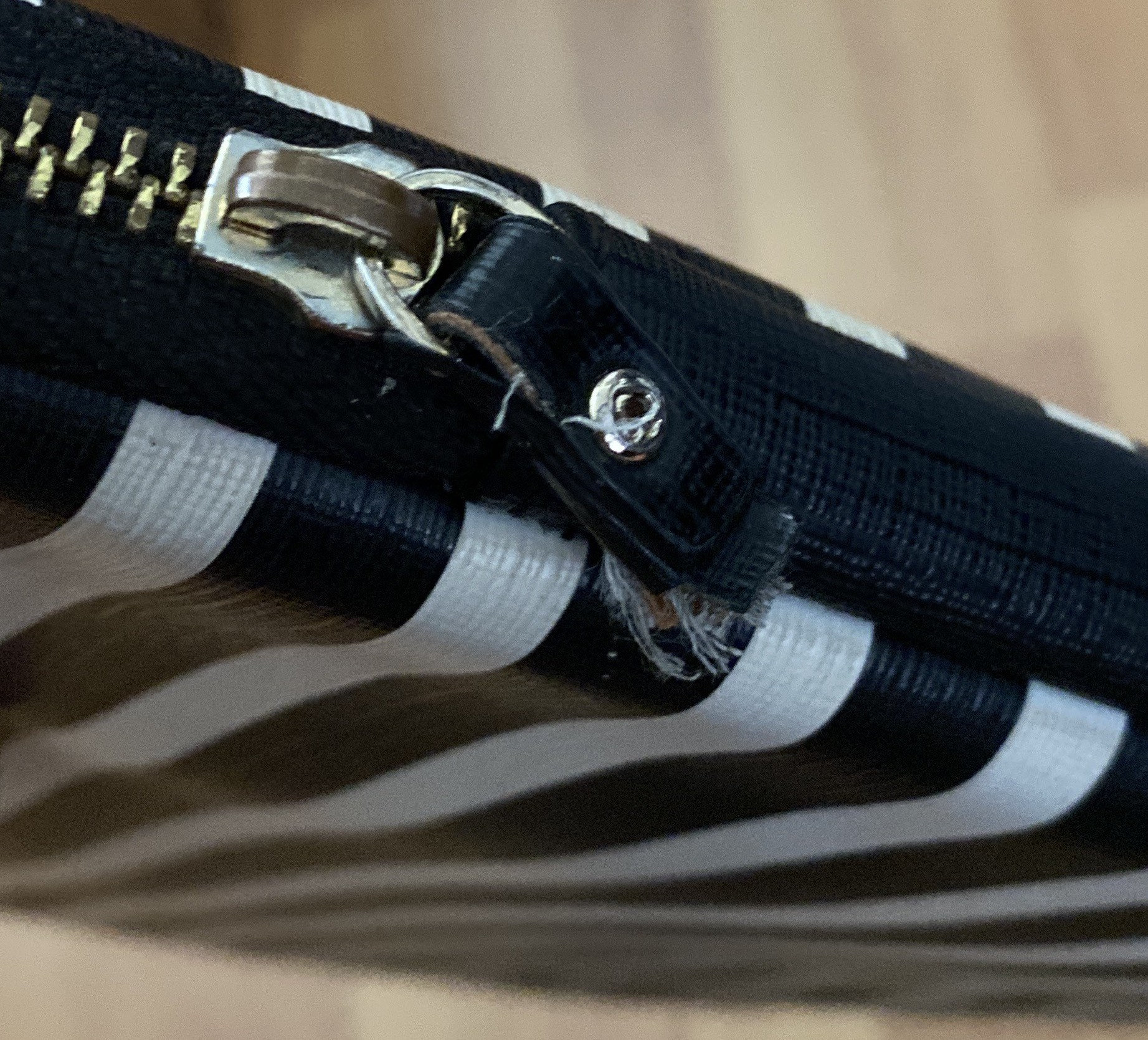 Kate spade stripe store laptop bag