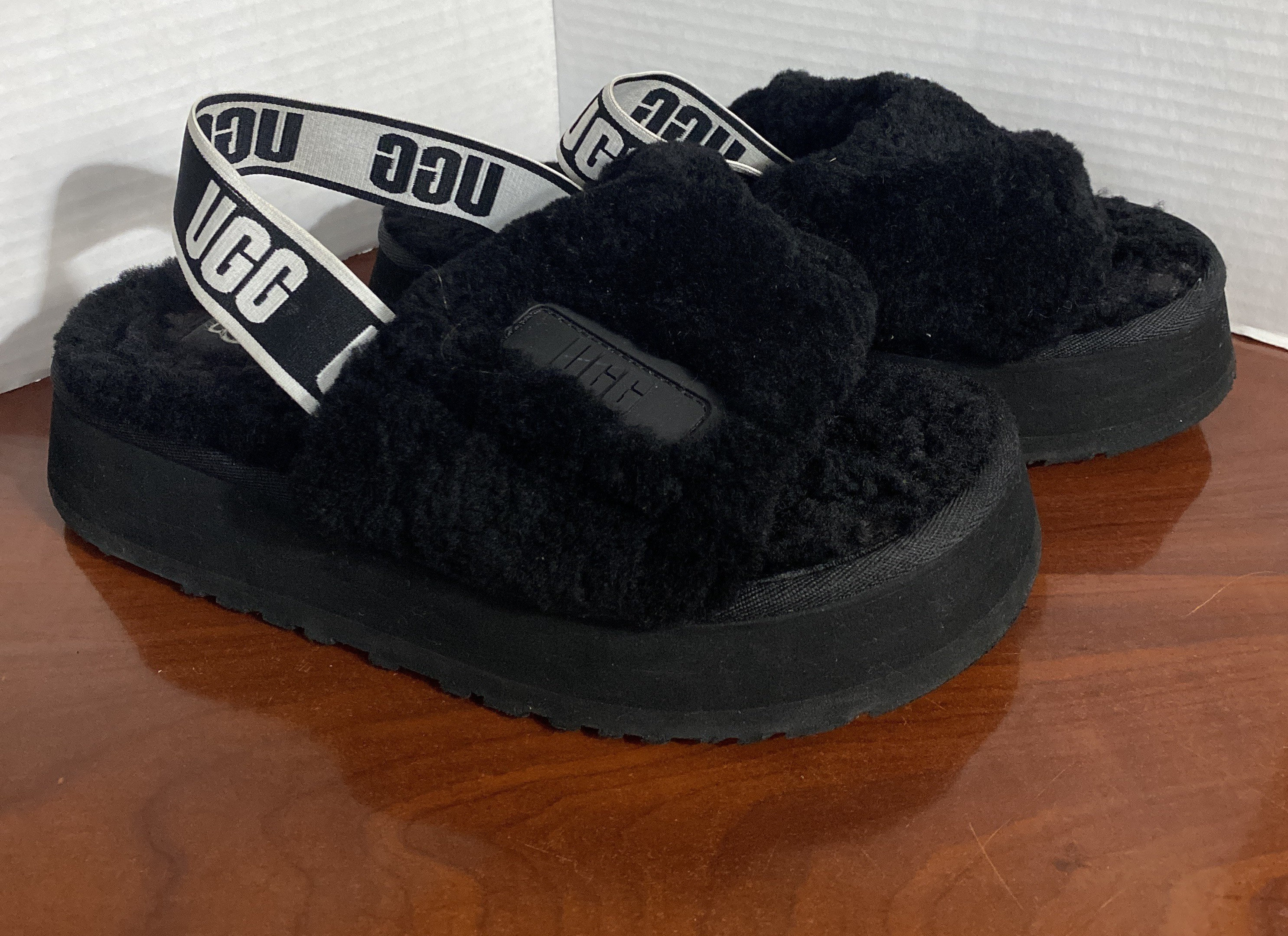 louis vuitton ugg slippers