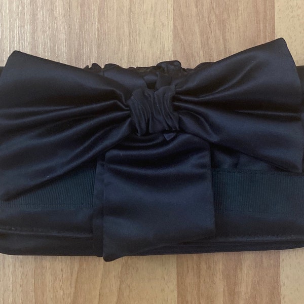 Vintage FELIX REY New York Folding Black Satin Clutch Hand Bag Coin Pouch and Satin Bow