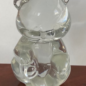 Vintage Fenton Art 3.5” Glass Bear Cub Figurine Sitting Clear Paperweight