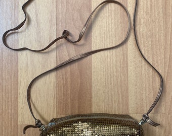 Antique 1990s Tinny Gold Tone Metallic Beaded Elegant Evening Crossbody Shoulder Handbag Clutch Purse