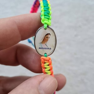 Barmherzigkeit Armband Katholiken Armband verstellbar Schutz Armband Heilige Wanderfalke Armband Tribal Medaille Maria Medjugorje bracciali
