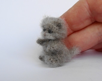 Little fluffy cat crochet.  Tiny cute kitten - a unique miniature for a dollhouse Great gift for a doll.  Stuffed animal height 35 mm 1.4 in