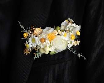 Pocket boutonniere,Woodland wedding,Rustic boutonniere,Groom's boutonniere,Greenery boutonniere,Groom,Groomsmen,White boutonnieres,