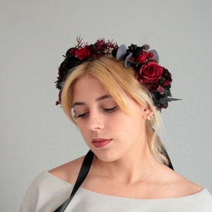 Black flower crown,Black burgundy flower crown,Halloween wedding headpiece,Gothic wedding crown,Black wedding,Goth crown,Burgundy wedding