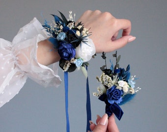 Navy blue white flower boutonnier,Boho boutonniere,Groom,Groomsmen,Men boutonniere,Wedding boutonniere,Corsage for groom,Wedding accessories