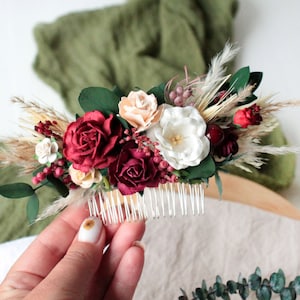 Rustieke bloemenkam, Bourgondische eucalyptus bloem kam, Bourgondië hoofddeksel, Bruiloft haarstuk, Donker rood witte kam, Bruidskam, Bruiloft accessoires