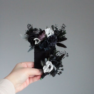 Black deep purple pocket boutonniere,Groom,Groomsmen,Men boutonniere,Wedding flowers,Gothic wedding,Black boutonniere,Halloween wedding
