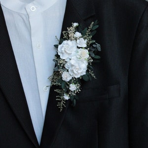 Boutonnière de bolsillo de eucalipto: accesorio rústico de vegetación para bodas, boutonnière para el novio