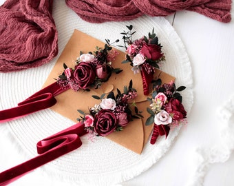 Burgundy boutonniere,Flower buttonhole,Flower wrist corsage,Boho boutonniere,Flower corsage, Floral accessories, Boho wedding, Fall wedding