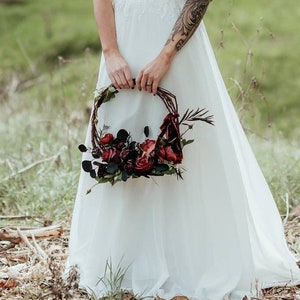 Hoop burgundy green,Alternative bridesmaid bouquet,Boho wedding,Fall wedding,Halloween wedding,Flower accessories