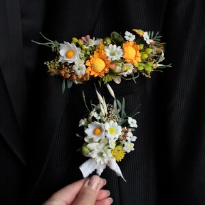 Benutzerdefinierte Tasche Boutonniere, Sonnenblumen Boutonniere, Groomsmen, Greenery Boutonniere, Bräutigam, Waldhochzeit, rustikale Boutonniere, Sommerhochzeit
