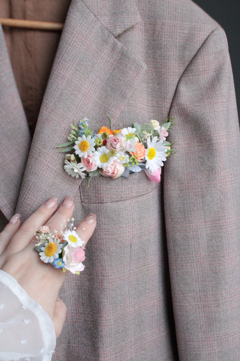 Pocket boutonniere,Field boutonniere,Groomsmen,Greenery boutonniere,Woodland wedding,Groom's boutonniere,White boutonnieres,Greenery wedding image 10