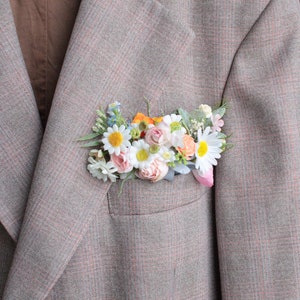 Pocket boutonniere,Field boutonniere,Groomsmen,Greenery boutonniere,Woodland wedding,Groom's boutonniere,White boutonnieres,Greenery wedding image 9