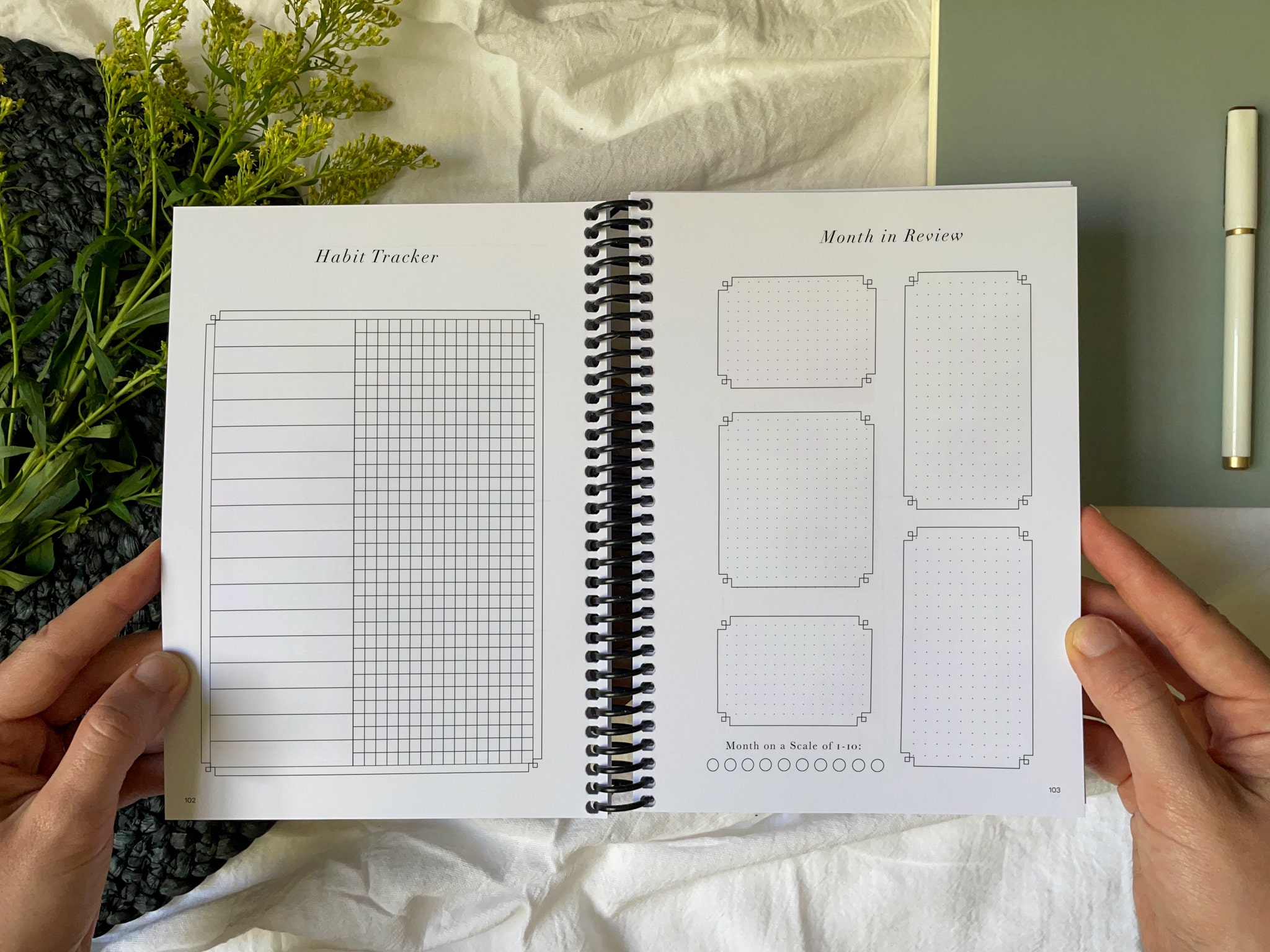 How To: Scrapbook Style Reading Goals Spread in a Square Notebook!