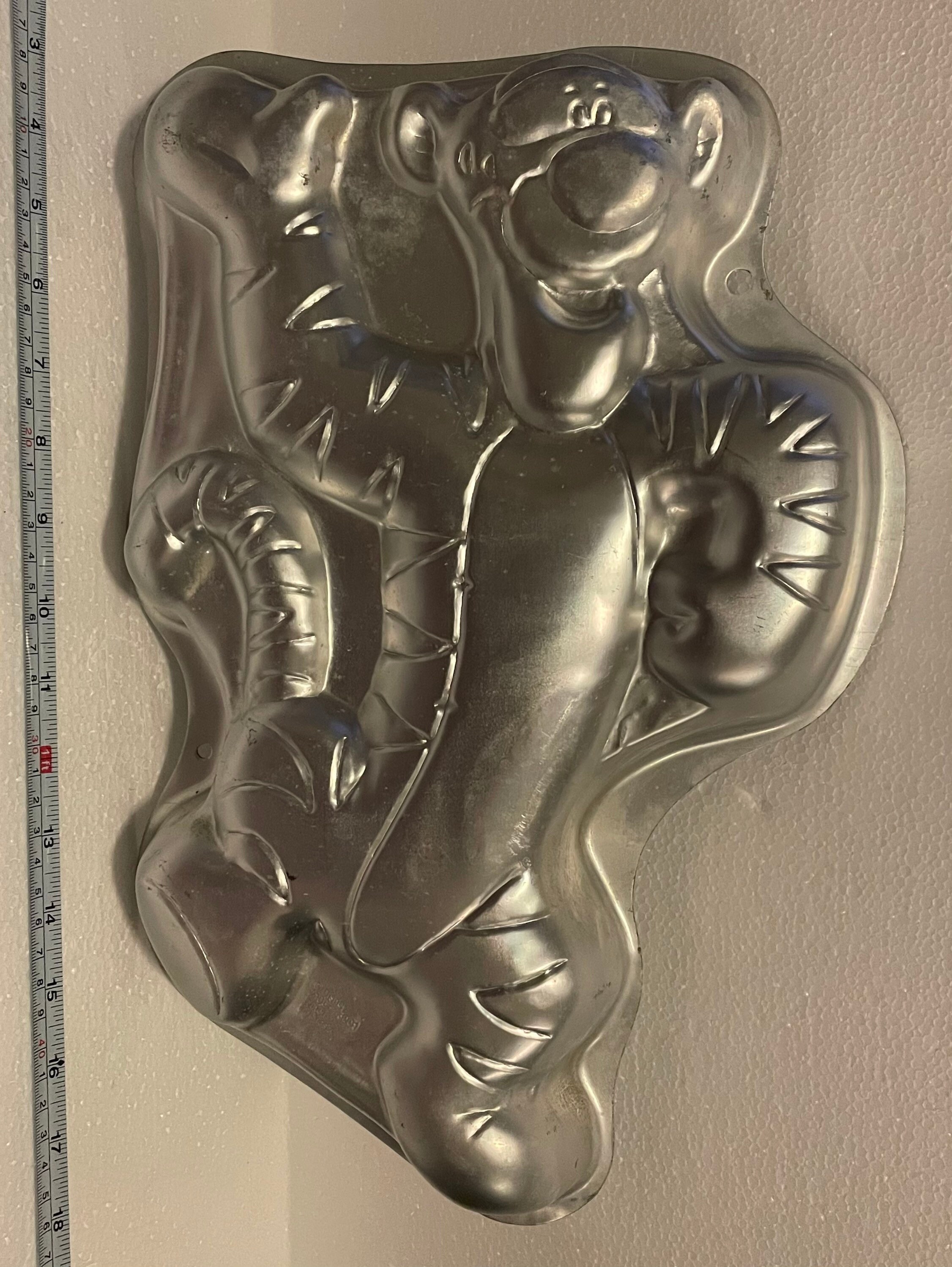 Tigger cake pan cheap