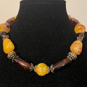 Vintage Yellow Brown Beads Costume Jewelry Necklace Beads *C