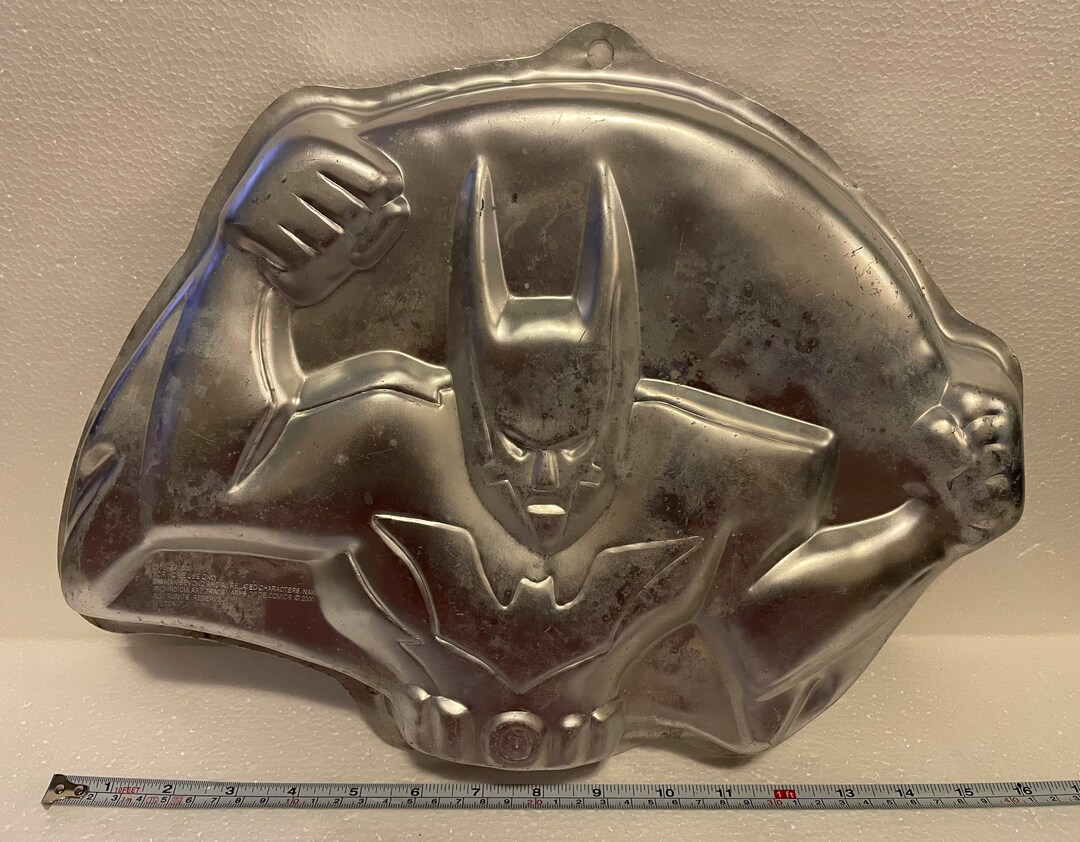 Vintage 2000 Wilton Batman Beyond Cake Pan 2105-9900 - Etsy