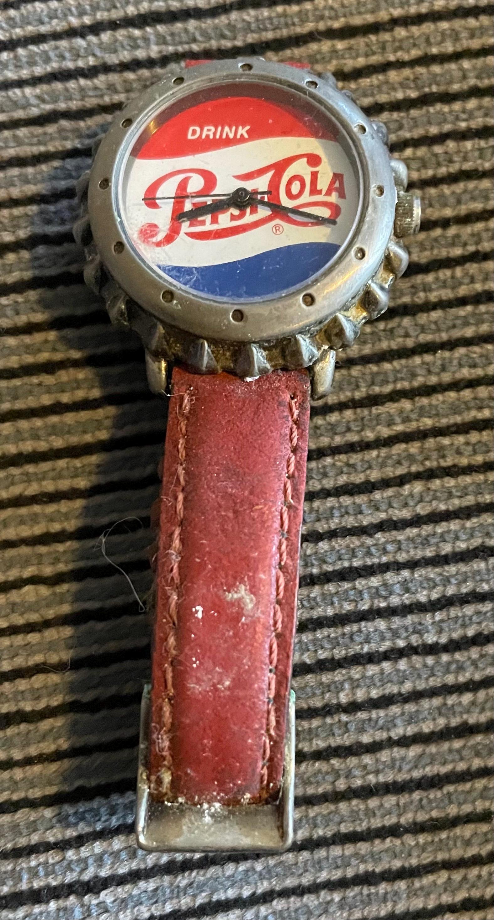 Rare Pepsi vintage watch needs battery Beautiful Battery Operated Pepsi Watch in Very Good Running  main image 4